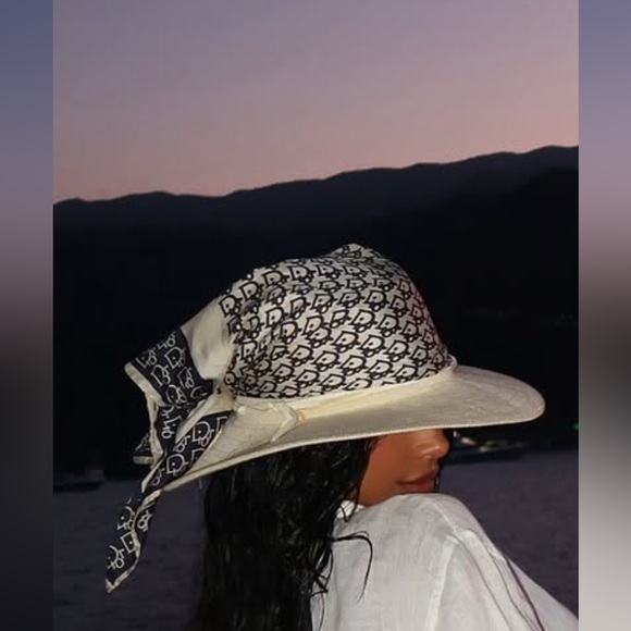 Christian Dior Vintage Trotter Scarf💙 - Picture 9 of 9